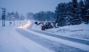 Les routes les plus dangereuses du monde - Routes du Canada : alerte au blizzard québécois