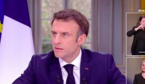 « Ça ne me fait pas plaisir » : Emmanuel Macron exprime son opinion sur la réforme des retraites et sa cote de popularité
