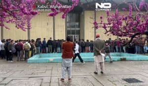 Les jeunes Afghans de retour en classe, pas les filles, privées d'éducation