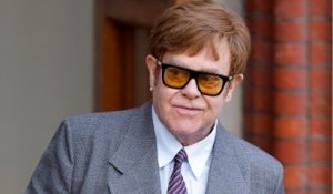 VOICI : Prince Harry et Meghan Markle : Elton John "choqué" par leur décision de quitter la famille royale