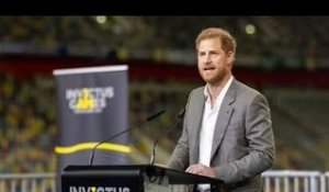 Le prince Harry brise la couverture pour la première fois après avoir confirmé qu'il assistera