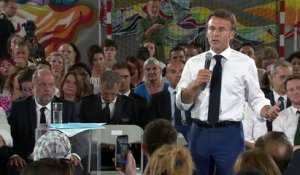 "Je ne prends pas les engueulades pour toutes les décennies passées": Emmanuel Macron s’emporte face aux habitants des quartiers sensibles de Marseille