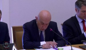Commission d'enquête sur TikTok: "Le contrôle de l'âge minimum requis est inexistant", affirme Claude Malhuret