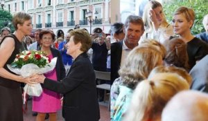 Charlène de Monaco : la princesse fait sensation et a retrouvé son look blond sur les rues de Monaco