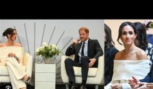Le prince Harry et Meghan Markle ont « atténué » leur affection en public alors qu'un signe clé a ét