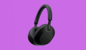 Baisse de prix de 24% sur le casque Bluetooth Sony WH-1000XM5 disponible sur ce site.