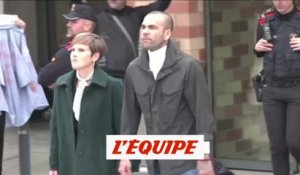 Alves paye sa caution et sort de prison - Foot - Justice