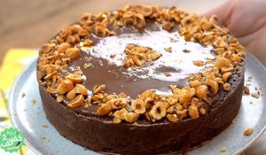 Gâteau au chocolat, caramel et noisette - Dbara khef lef 2 EP 28