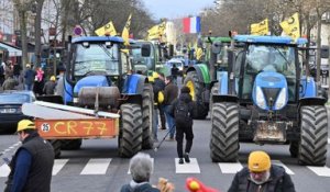 EN DIRECT Colère des agriculteurs : des tracteurs manifestent dans Paris