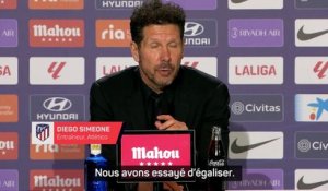 Simeone : "Le deuxième but du Barça nous a fait sortir du match"