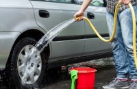Si vous lavez votre voiture chez vous, vous risquez 450 euros d'amende