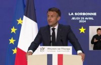 Macron : "Depuis 7 ans, l’Europe a commencé à sortir de cette naïveté technologique et industrielle"