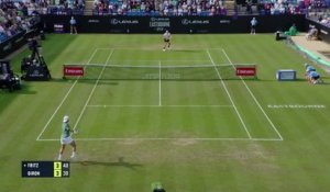 Eastbourne - Fritz passe dans la douleur face à Giron pour son deuxième match du jour !