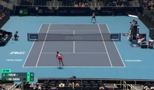 Cincinnati - Paolini surclasse Krejcikova et file en quarts