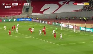 Khvicha Kvaratskhelia buteur avec la Géorgie - Foot