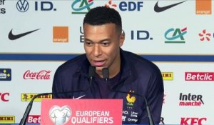 Mbappé : « Ce numéro 10 a été porté par des gens qui ont fait plus de bien que de mal dans l'histoire des Bleus » - Foot