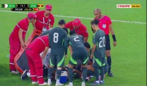 Amine Gouiri sort sur civière après un choc - Foot