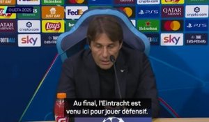 Naples - Conte : "Si on avait fait pareil en Allemagne, on aurait parlé de football à l’italienne"