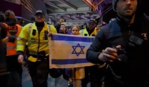Ligue Europa - Vive tensions à Villa Park entre manifestants pro-Israël et pro-Palestine