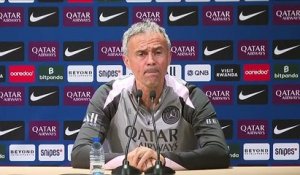 Luis Enrique ouvert à l'hypothèse d'un carton orange dans le football : « C'est important d'évoluer en tant que sport » - Foot - Ligue 1 - PSG