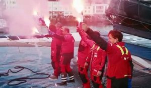 Thomas Coville et ses six équipiers (Sodebo Ultim 3) accueillis en héros - Voile - Jules-Verne