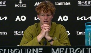 Tennis - Open d'Australie 2026 - Jannik Sinner , battu par Novak Djokovic : "Ça fait mal..."