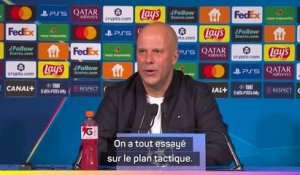 Liverpool - Slot : “On a tout essayé tactiquement mais le PSG écrase son adversaire”