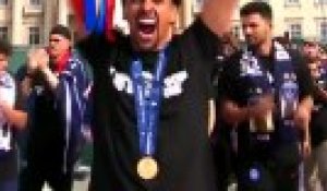 Victoire du PSG: les joueurs sont arrivés sur le Champ-de-Mars