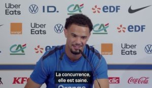 France - Zaïre-Emery sur l'ambiance au sein du groupe : "On est tous très contents d'être ici"