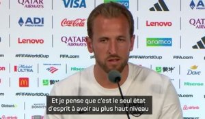 Angleterre - Kane se compare aux légendes du football