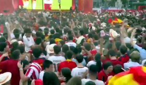 La joie des supporters espagnols à Madrid - Foot - Coupe du monde 2026