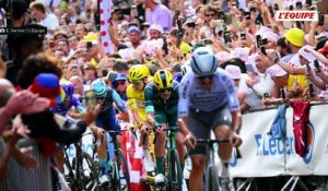 Le premier passage des coureurs dans la folle ambiance de Montmartre - Tour de France
