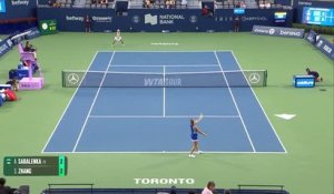 Toronto - Sabalenka poursuit sa route