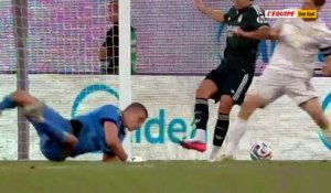 Le premier but de Carlos Espi avec le Real Madrid - Foot - Amical