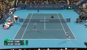 Cincinnati - Serena et Venus Williams battues au super tie-break