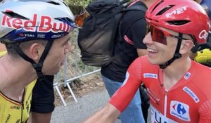 Tour d'Espagne 2026 - Tadej Pogacar a offert ses lunettes au fils de Wout van Aert !