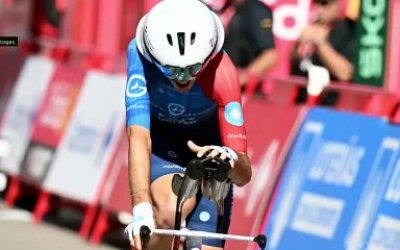 « Le plein de confiance pour la suite » : solide contre la montre et 7e du général, Clément Berthet vise haut sur la Vuelta - Vuelta