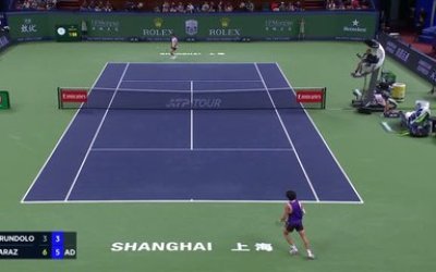 Shanghai - Alcaraz expéditif face à Cerundolo