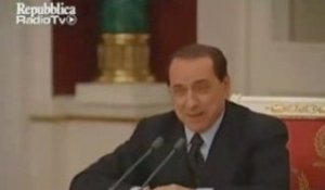 Berlusconi : "Obama ? [...] il est aussi bronzé"