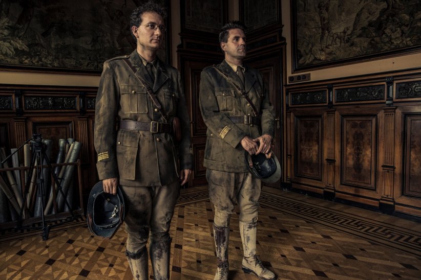 Voir Toutes Les Photos Du Film La Folle Histoire De Max Et Leon Et Affiches Officielles Du Film En Diaporama