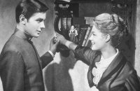 Alain Delon : son très bel hommage à Romy Schneider dans les pages du Figaro