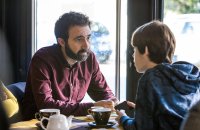 Les Bracelets Rouges : Mathieu Madénian se confie sur son personnage