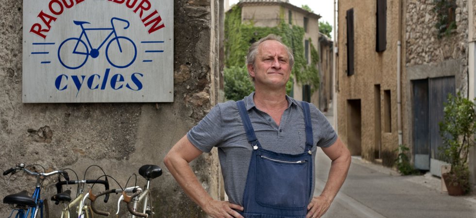 Le dernier film français que vous avez vu ? - Page 2 174%2Fwebedia-cine-news%2Ffc4%2F905%2F716ad36dfc662904a15cfc89aa%2Fbenoit-poelvoorde-gravement-blesse-sur-le-tournage-de-raoul-taburin%7C1466141-benoit-poelvoorde-dans-raoul-taburin-orig-1