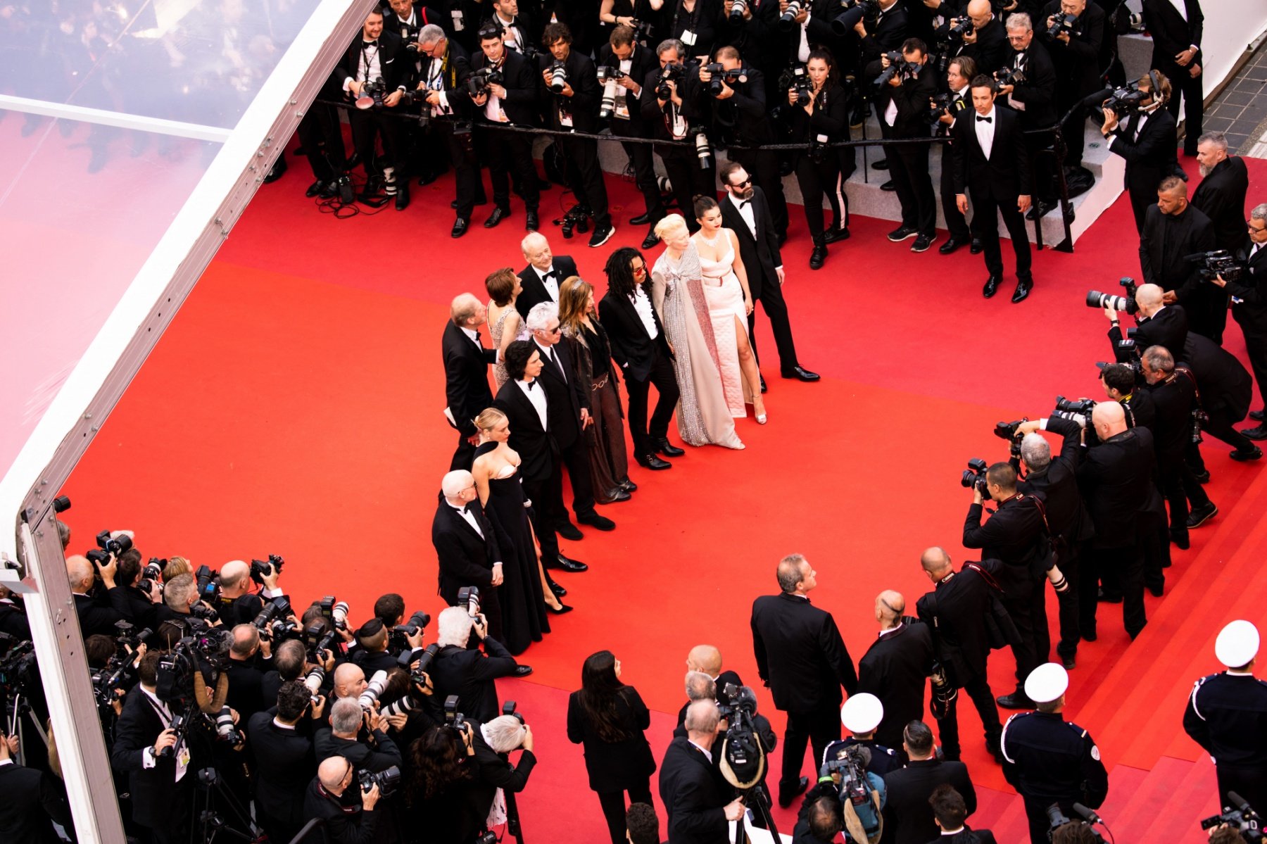 Joshua Astrachan, Chloë Sevigny, Adam Driver, Jim Jarmusch, Sara Driver, Bill Murray, Selena Gomez, Luka Sabbat et Carter Logan lors du 72e Festival de Cannes, le 14 mai 2019.