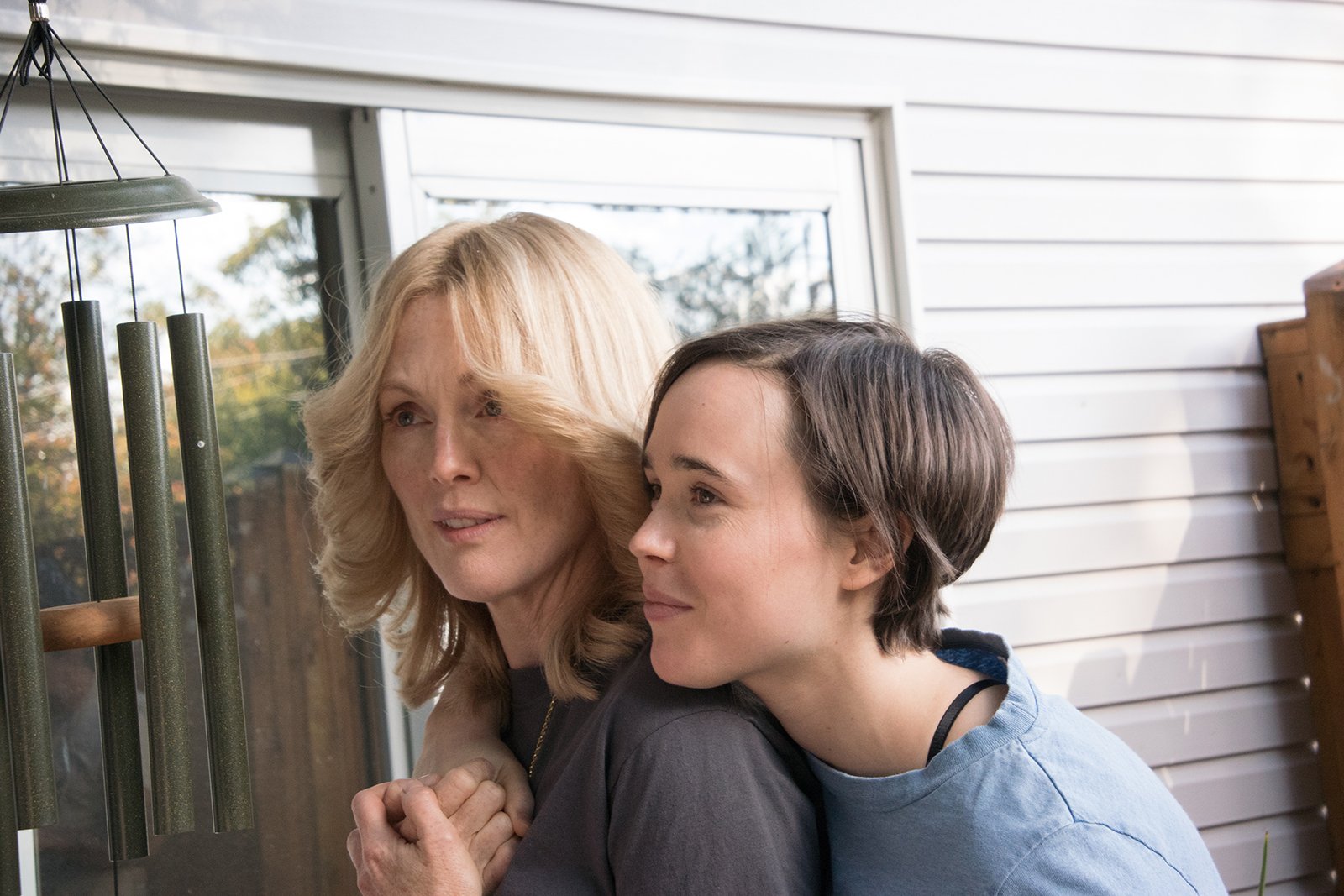 Julianne Moore et Ellen Page dans Free Love