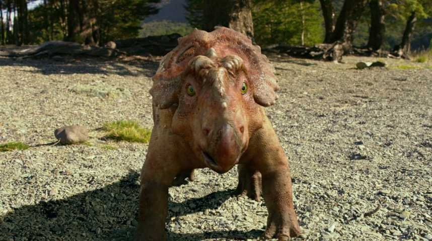Sur la terre des dinosaures, le film 3D - Bande annonce 3 - VF - (2012)