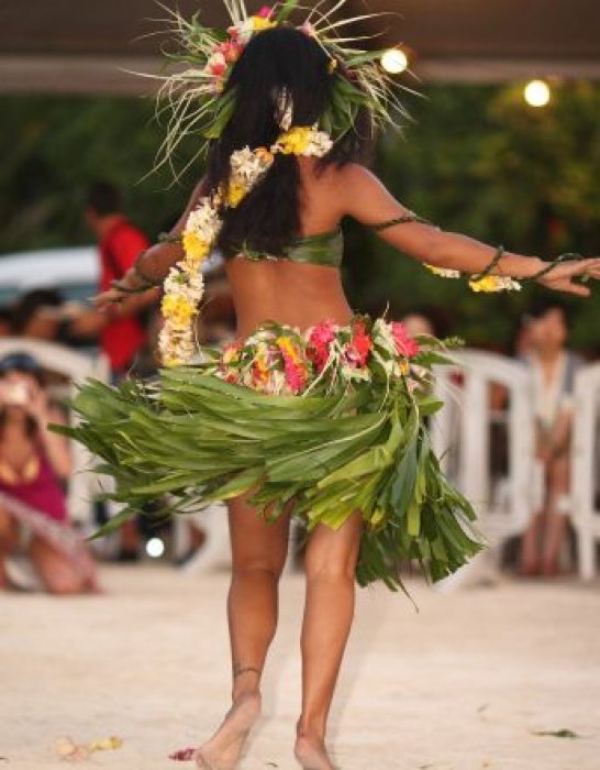 Le Tamure Danse Tahitienne Sensuelle Et Rythmee Le Tamure Danse Tahitienne Sensuelle Et Rythmee