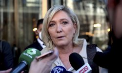 Marine Le Pen recrute un ex-journaliste politique d'Europe 1 pour assurer ses relations avec la presse