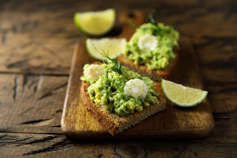 L'avocado toast est une recette qui est devenue incontournable grâce aux réseaux sociaux.