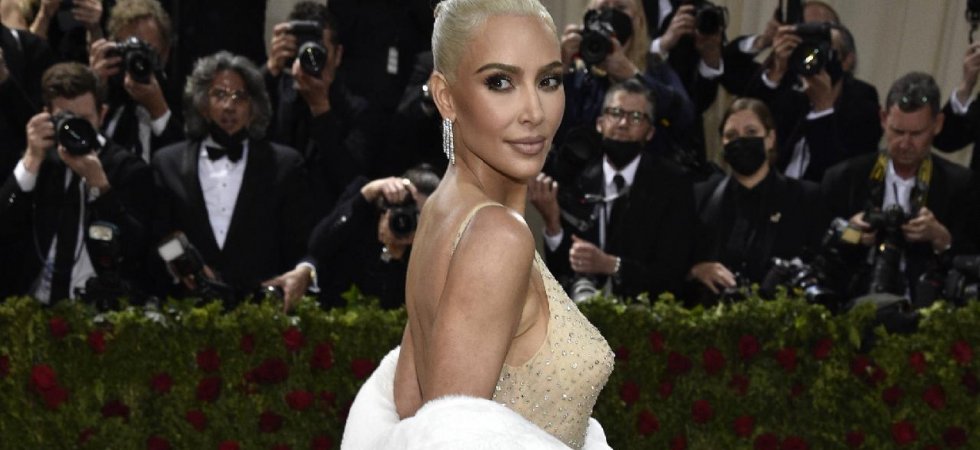 Kim Kardashian dévoile SKKN BY KIM : des produits de beauté de luxe clean
